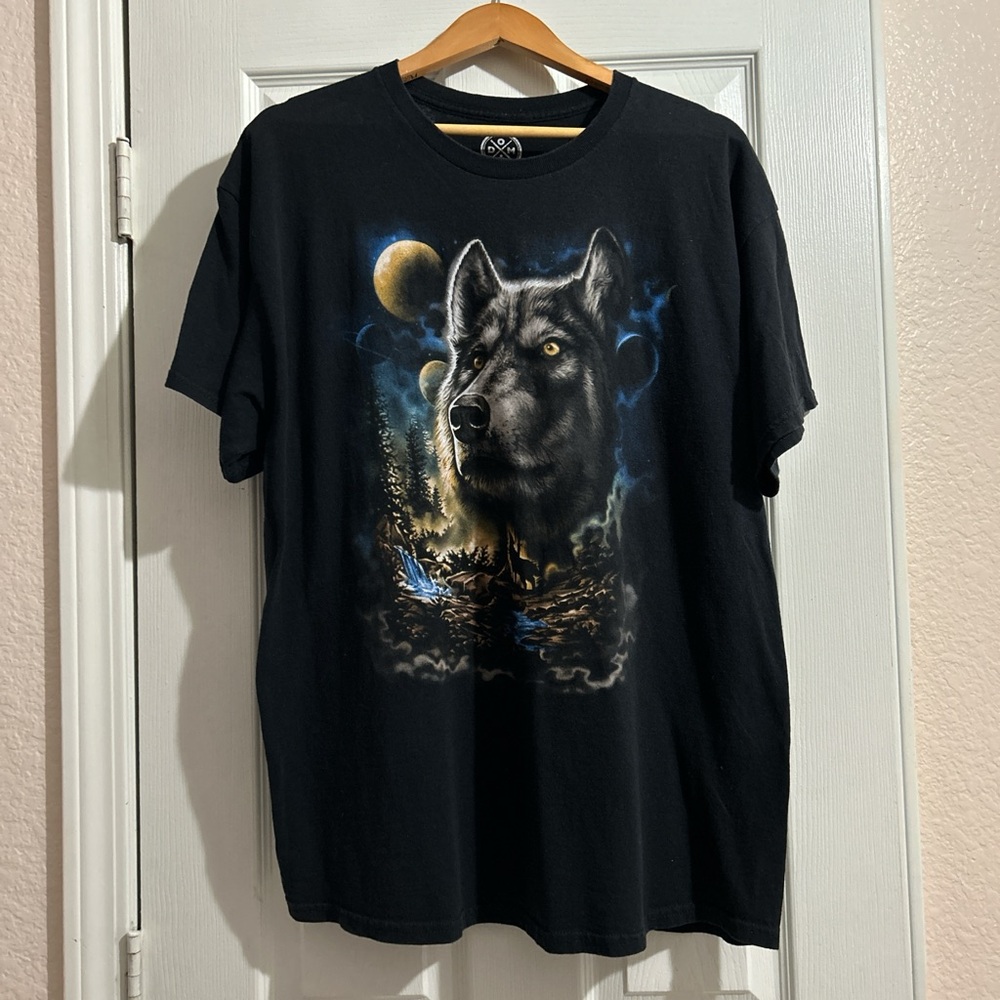 DOM Men’s Black T-Shirt Short Sleeve Wolves Wolf Moon Black Sz Xl